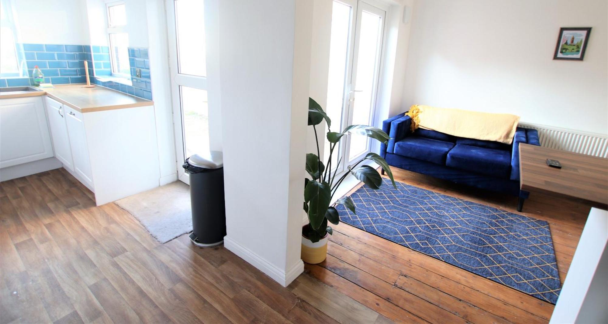 Contemporary Home In Friendly Easton, Free Parking Bristol Bagian luar foto
