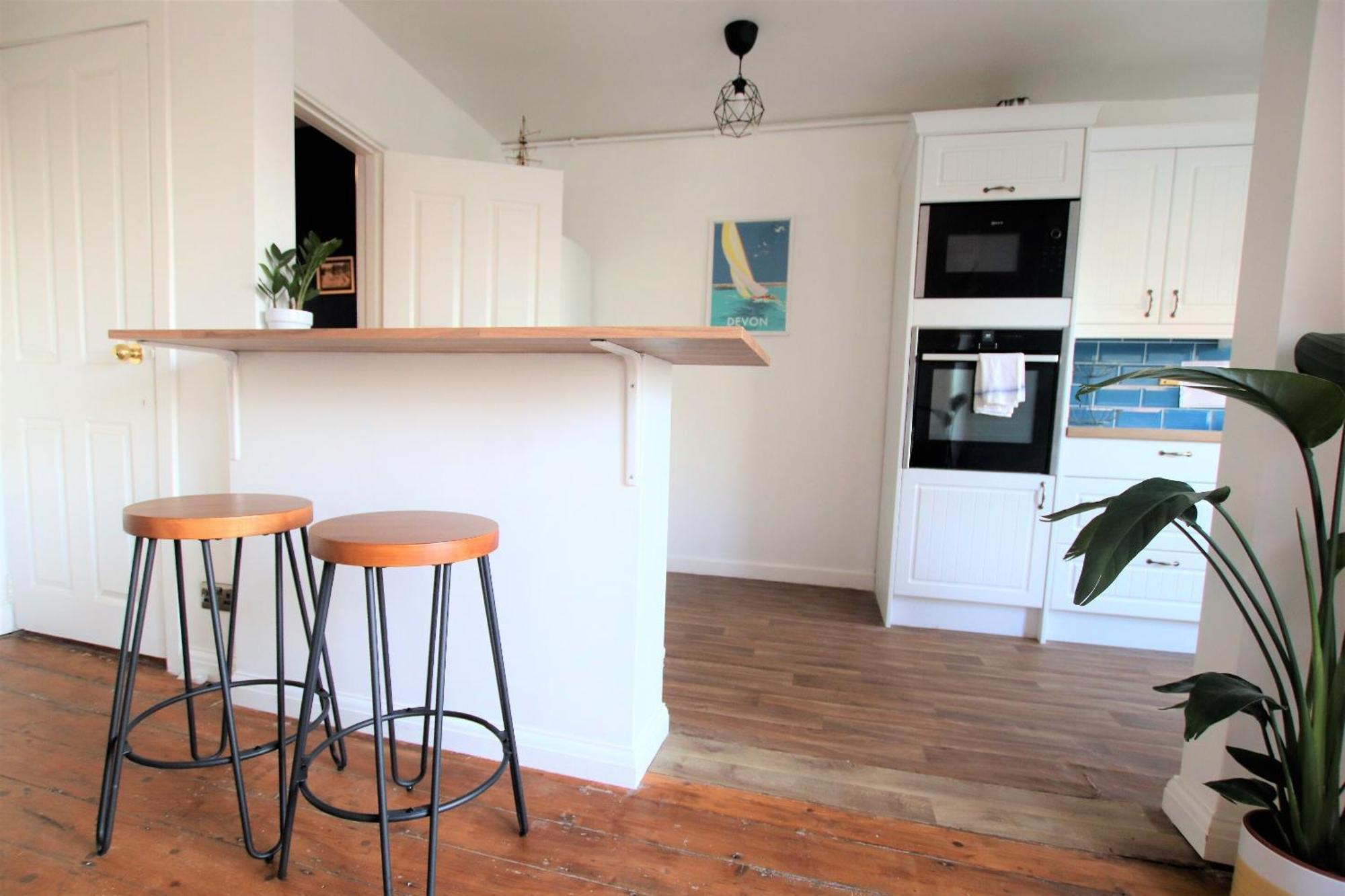 Contemporary Home In Friendly Easton, Free Parking Bristol Bagian luar foto